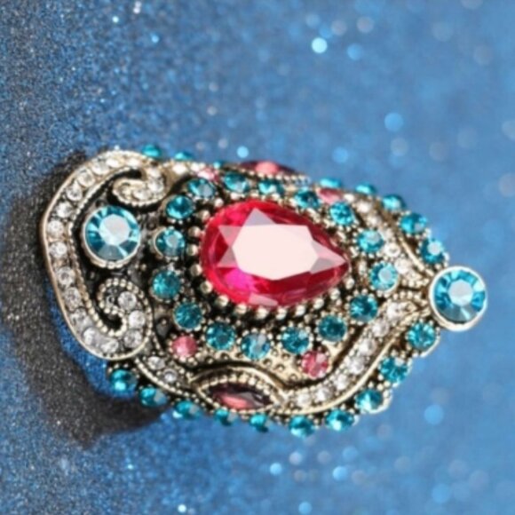 Multi Stone Ring Size 8.5 - Picture 5 of 5